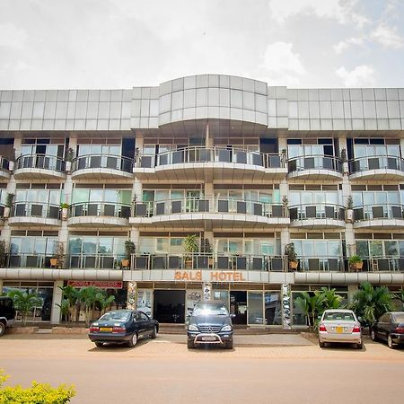 Sal'S Boutique Hotel Кампала Экстерьер фото