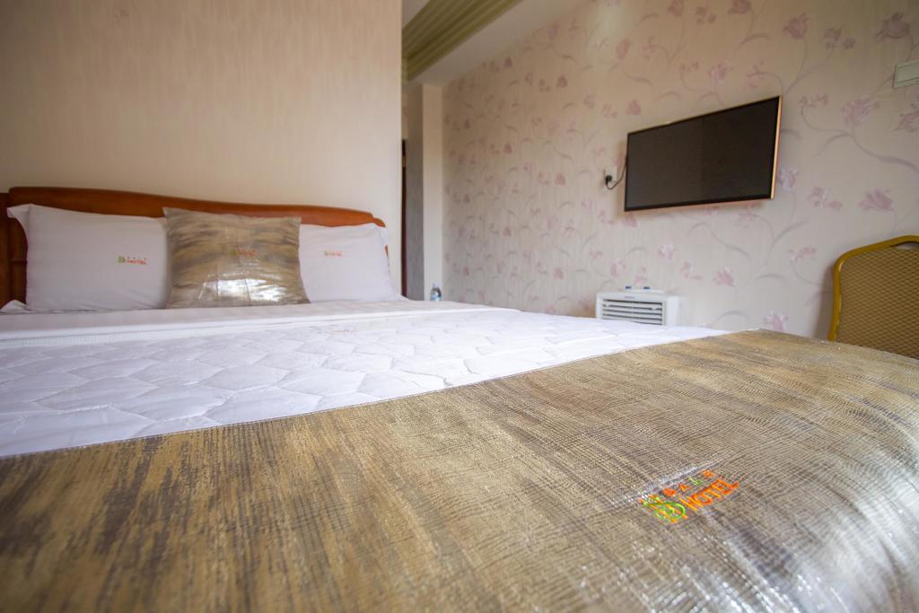 Sal'S Boutique Hotel Кампала Экстерьер фото