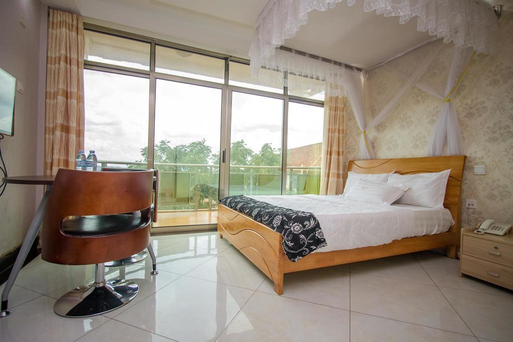Sal'S Boutique Hotel Кампала Экстерьер фото