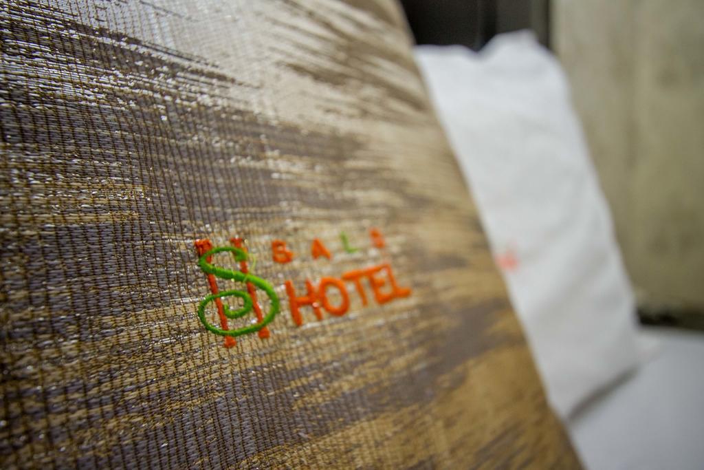 Sal'S Boutique Hotel Кампала Экстерьер фото