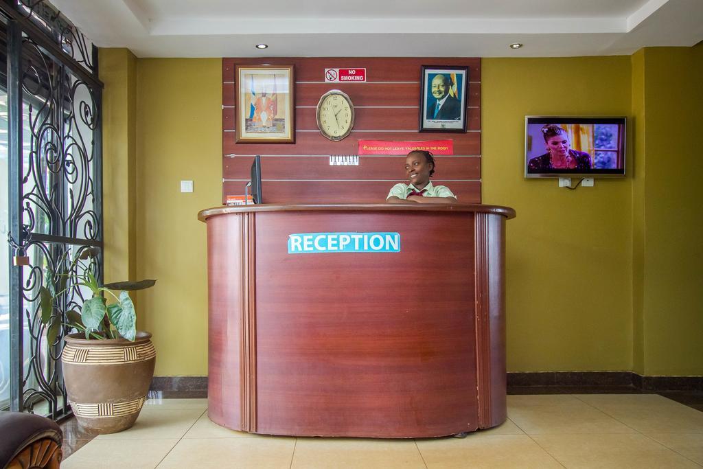Sal'S Boutique Hotel Кампала Экстерьер фото