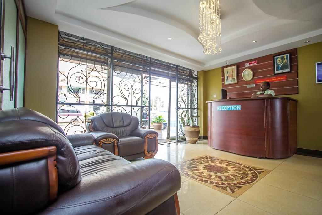 Sal'S Boutique Hotel Кампала Экстерьер фото